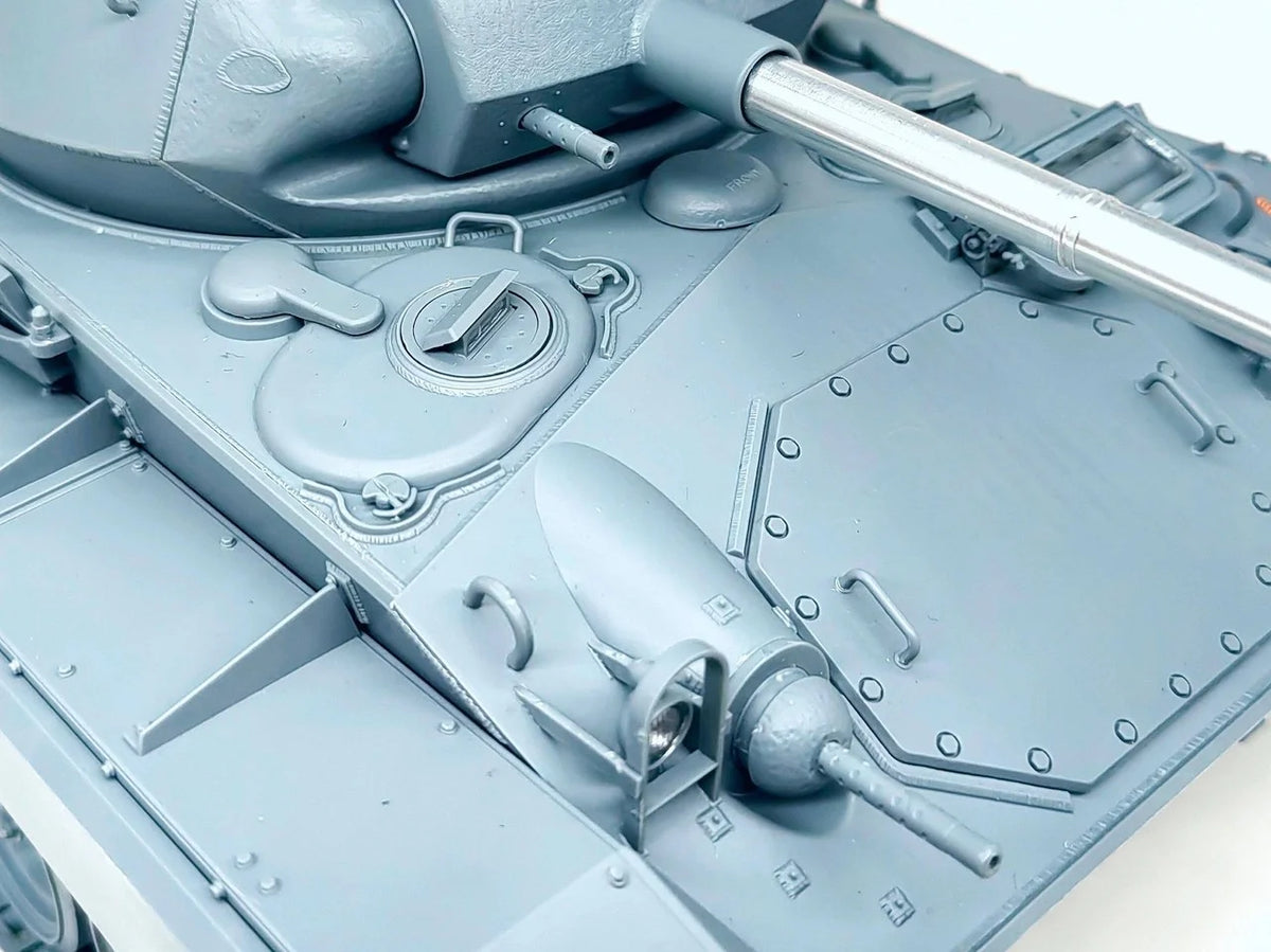 Gecko Models 16GM0038 US M24 Light Tank Chaffee WWII Version 1/16 – obrázek 5