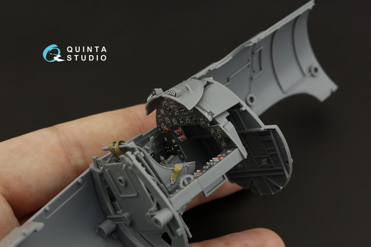 Quinta Studio QD32092 F4U-1D 3D-Printed &amp;amp; colored Interior on decal paper (Tamiya) 1/32 – obrázek 10