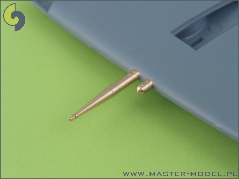 Master AM-48-004 Supermarine Spitfire C wing - Hispano 20mm cannons in fairings 1/48 – image 2