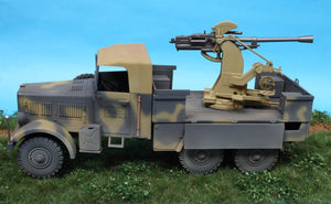 IBG 35005 Einheitsdiesel with Breda 37mm AA Gun 1/35 – image 2