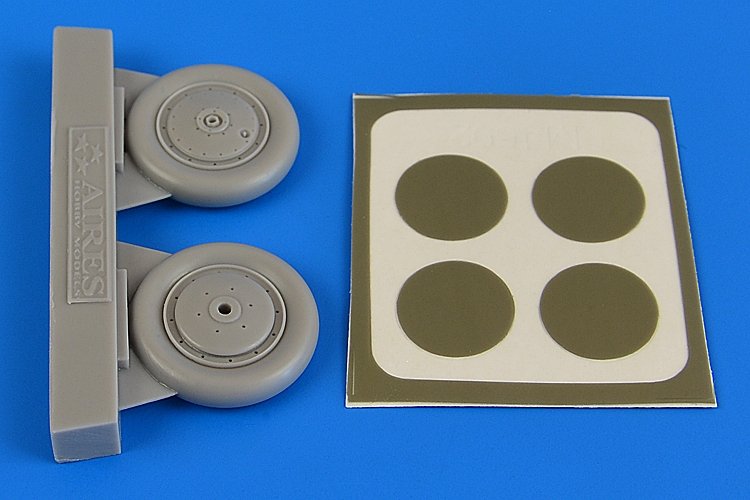 Roues et masques de peinture Aires 4692 I-153 Chaika 1/48 ICM