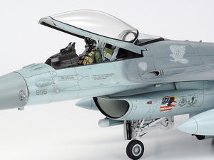 Tamiya 61098 F-16CJ Fighting Falcon 1/48 – Bild 3