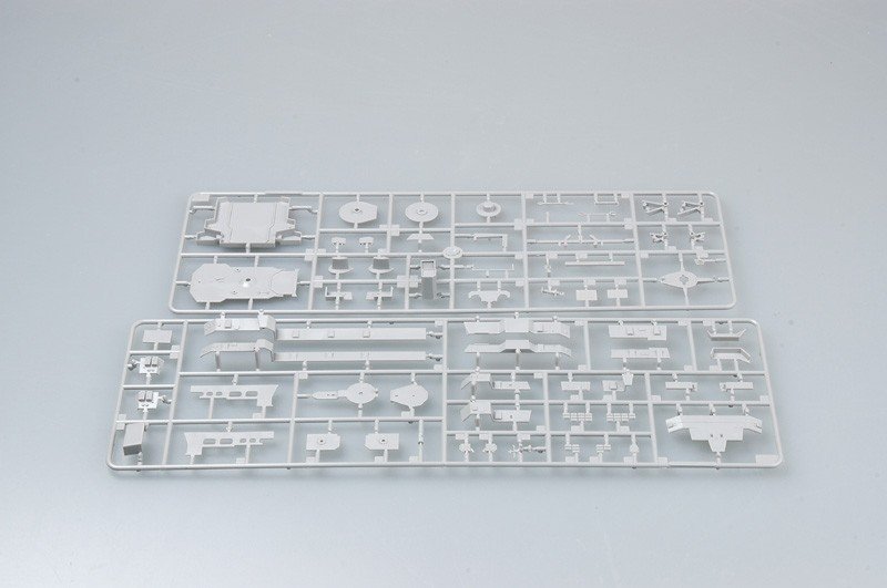 Trumpeter 04522 Russian Cruiser Pyotr Velikiy 1/350 – image 7