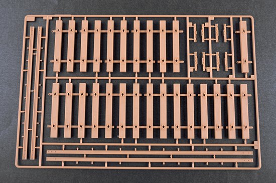 Trumpeter 00225 Wehrmachtslokomotive V188 1/35 – image 11