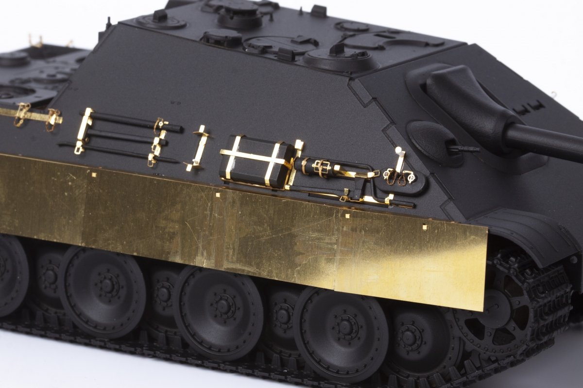 Eduard 36496 Jagdpanther Ausf. G1 ACADEMY 1/35 – image 5