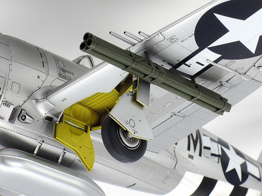 Tamiya 61090 Republic P-47D Thunderbolt Bubbletop 1/48 – image 6
