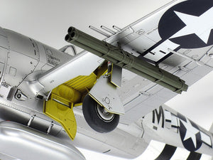 Tamiya 61090 Republic P-47D Thunderbolt Bubbletop 1/48 – image 6