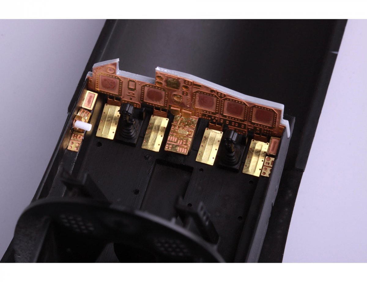 Eduard 49824 Su-34 interior HOBBY BOSS 1/48 – imagen 5