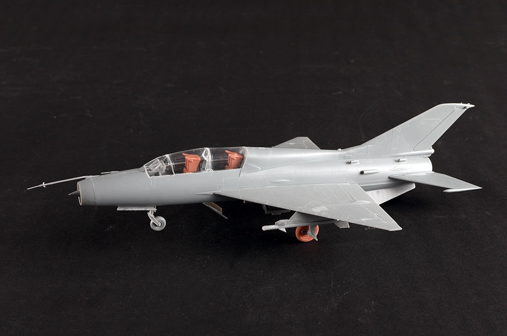 Trumpeter 02825 JJ-7A Trainer 1/48 – image 7
