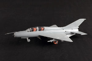 Trumpeter 02825 JJ-7A Trainer 1/48 – image 7