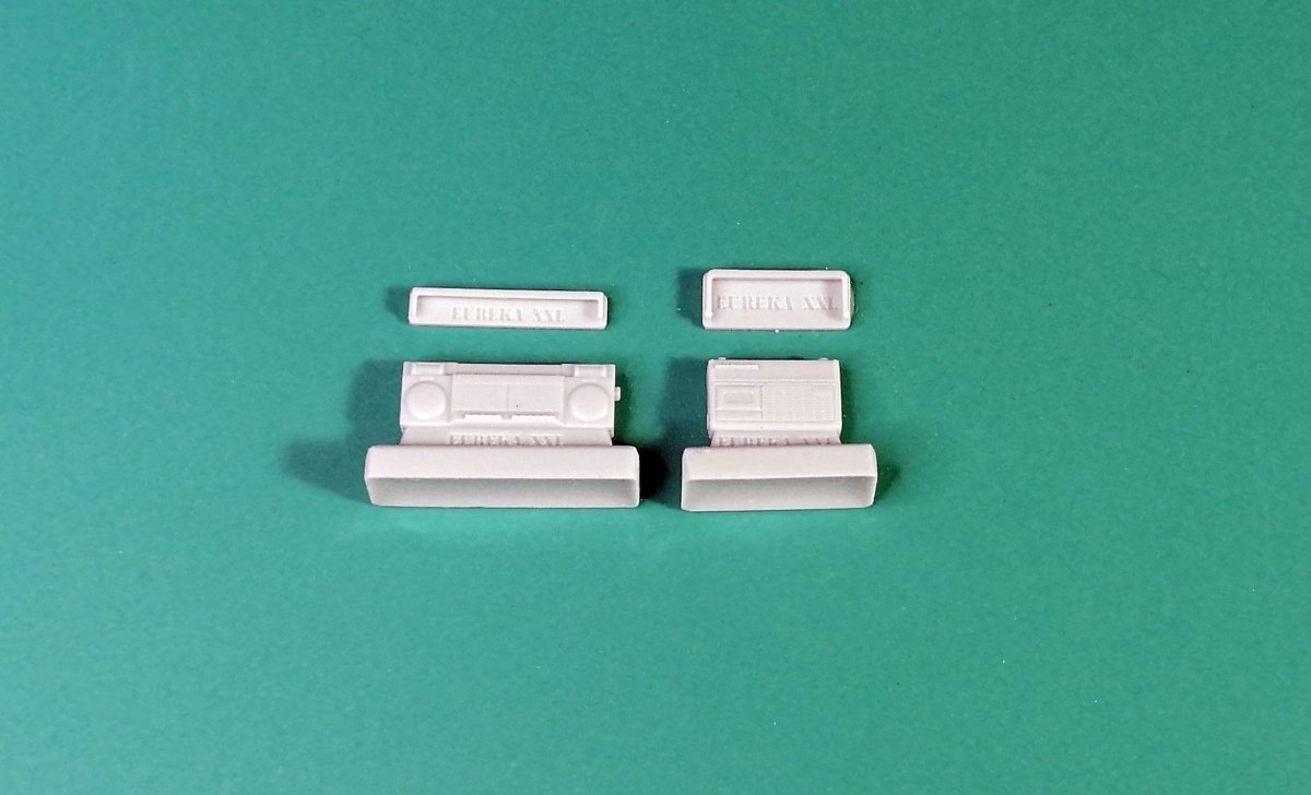 Eureka XXL E-057 Radio cassette recorders 2 pcs. 1/35 – image 2