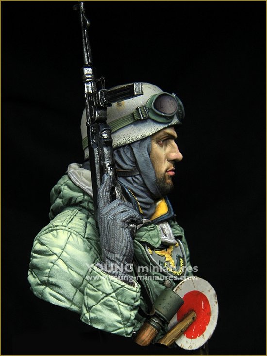 Young Miniatures YM1874 German Fallschirmjäger Eastfront 1943 1/10 – Bild 7