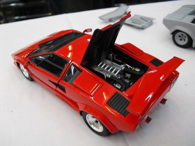Aoshima 01155 LAMBORGHINI COUNTACH 5000 QUATTROVALVOLE INJECTION Ver(Overseas) 1/24 – image 2