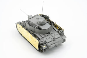 Border Model BT-048 Pz.Bef.Wg.III Ausf.K 2in1 w/Schürzen 1/35 – obrázek 13