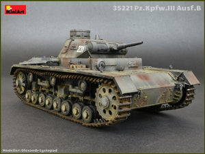 MiniArt 35221 Pz.Kpfw.III Ausf.B w/Crew 1/35 – image 7