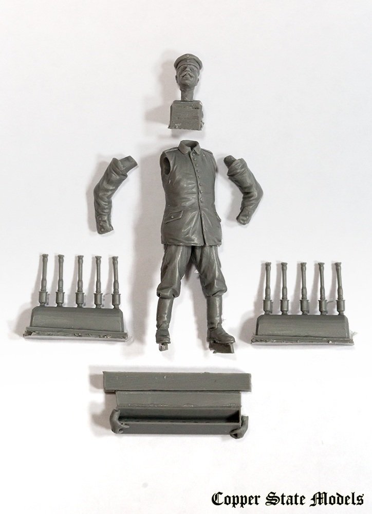 Copper State Models F32-004 German aerodrome personnel with grenades crate 1/32 – Bild 6