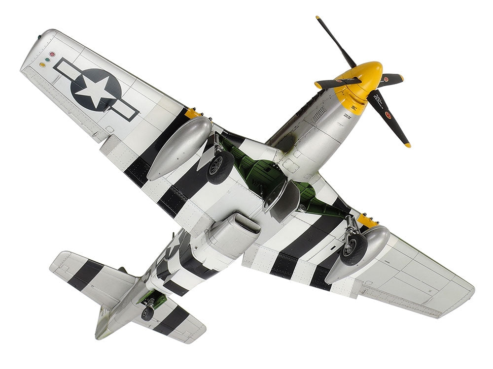 Tamiya 61040 North American P-51D Mustang 8th AF 1/48 – image 4