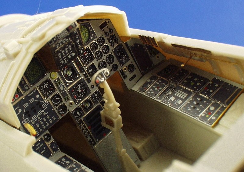 Eduard 32532 F-15C interior 1/32 Tamiya – image 4