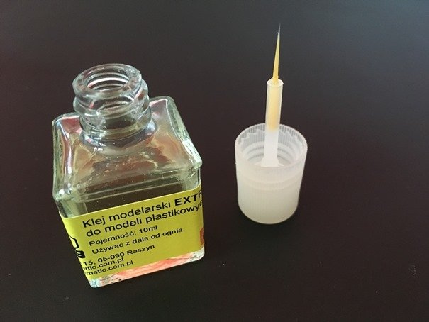 Chematic 009 Extra thin glue 10 ml
