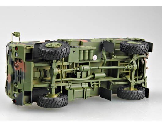 Trumpeter 01004 M1078 Light Medium Tactical Vehicle (LMTV) Standard Cargo Tru 1/35 – imagen 8