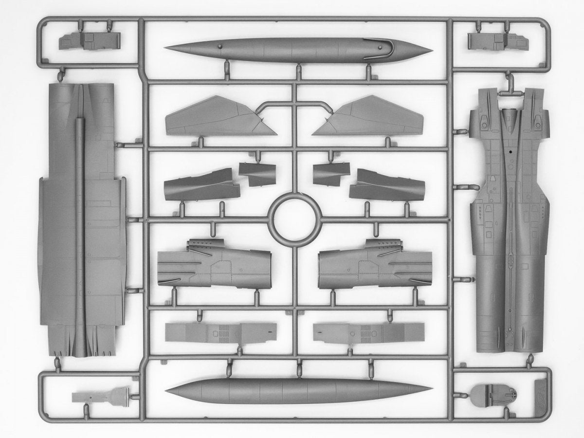 ICM 72178 MiG-25PU Soviet Training Aircraft 1/72 – image 9