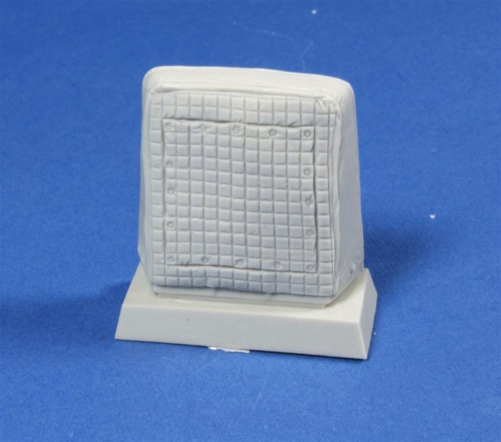 Panzer Art RE35-174 Cooler mask with canvas cover for Sd.Kfz 9 “FAMO” 1/35 – obrázek 2