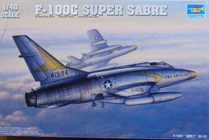 Trumpeter 02838 North American F-100C Super Saber (1/48)