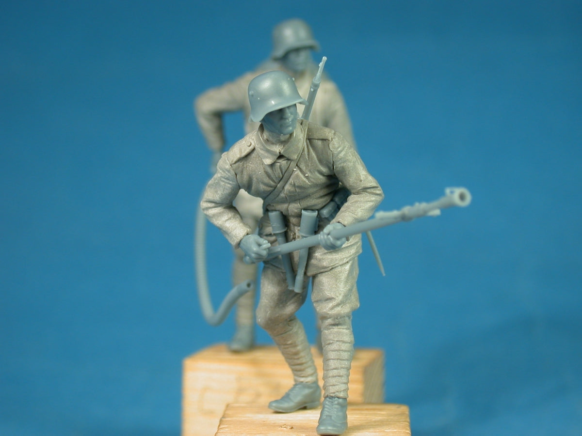 Copper State Models F35-045 German Freikorps flamethrower squad 1/35 – Bild 2