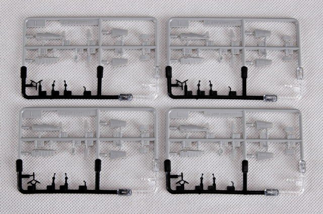 Trumpeter 05609 USS TICONDEROGA CV-14 1/350 – image 12