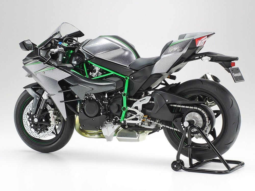 Tamiya 14136 Kawasaki Ninja H2 Carbon 1/12 – image 2