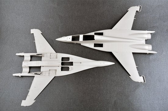 Trumpeter 03226 Russian MIG-29UB Fulcrum 1/32 – image 9