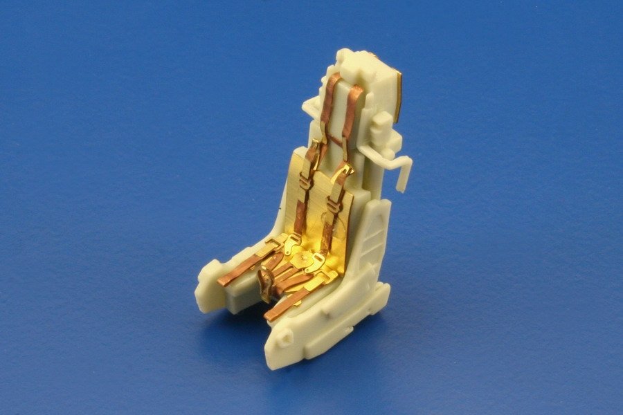Eduard SS289 EF-2000 Typhoon Two-seater 1/72 REVELL – image 4