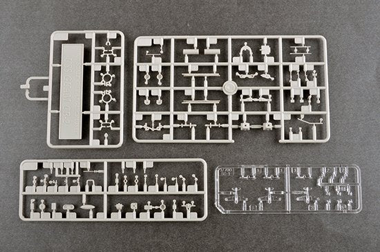 Trumpeter 06739 USS Guam CB-2 1/700 – obrázek 7