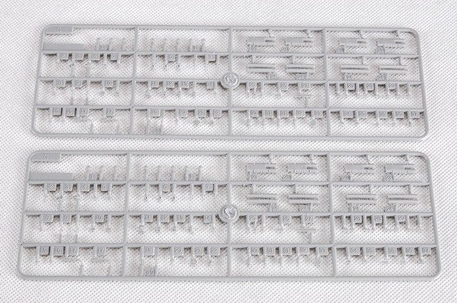 Trumpeter 05720 Russian Navy Slava Class Cruiser Moskva 1/700 – image 7