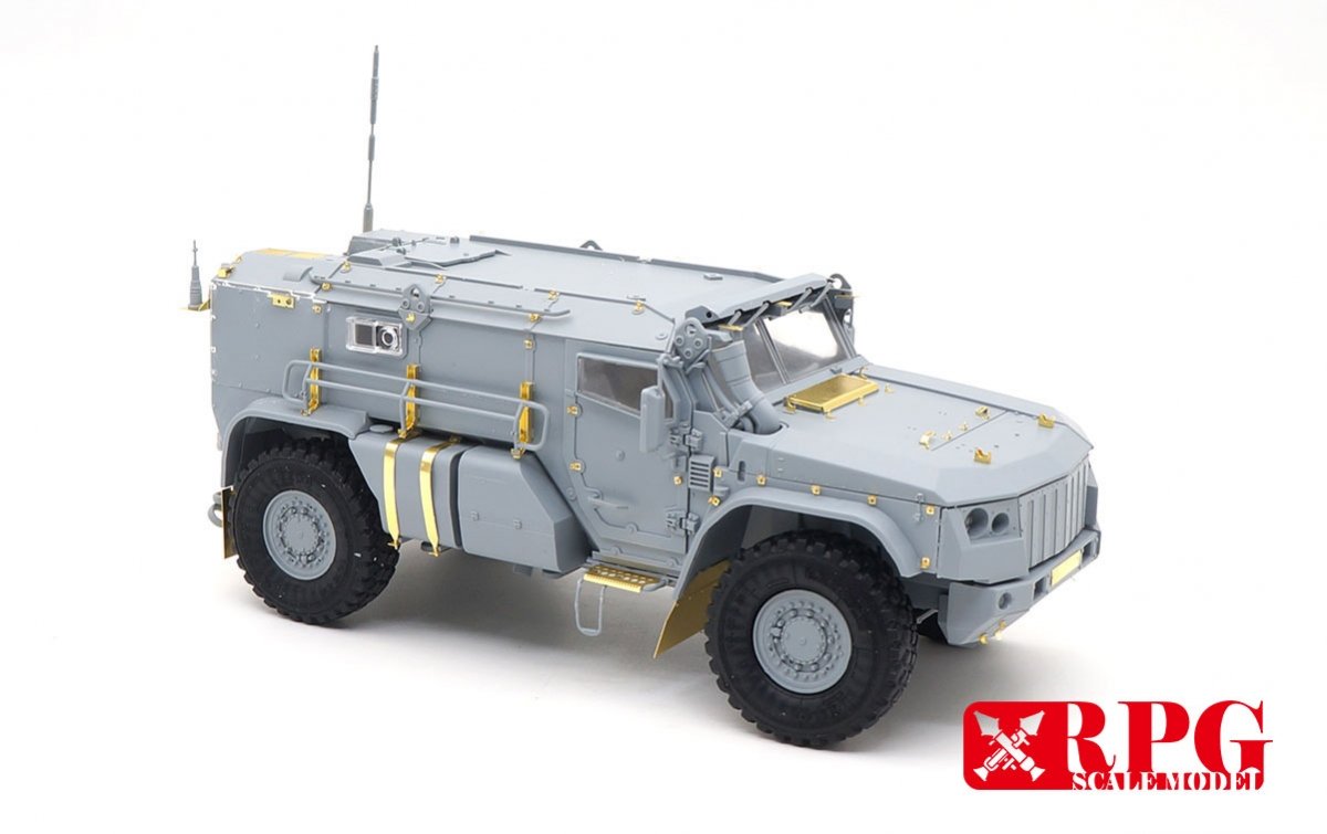RPG Model 35021 KAMAZ K-4386 Typhoon-VDV Mine-Protected Armored Vehicle Early Type 1/35 – Bild 6