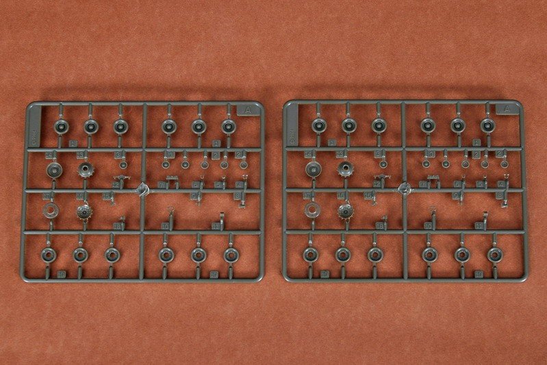 Trumpeter 07217 JAPAN TYPE61 TANK 1/72 – image 7