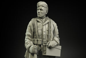 Panzer Art FI35-064 Waffen-SS Anorakanzug MG-42 ammo carrier 1/35 – image 2