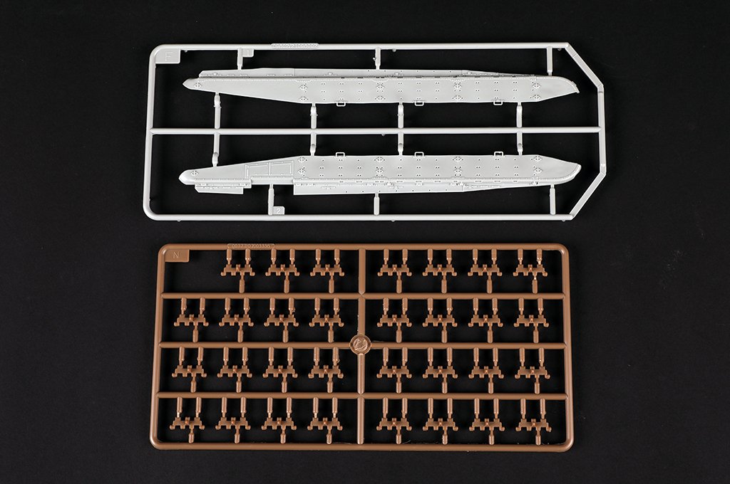 Trumpeter 09602 Soviet T-72 Ural with Kontakt-1 Reactive Armor 1/35 – Bild 16