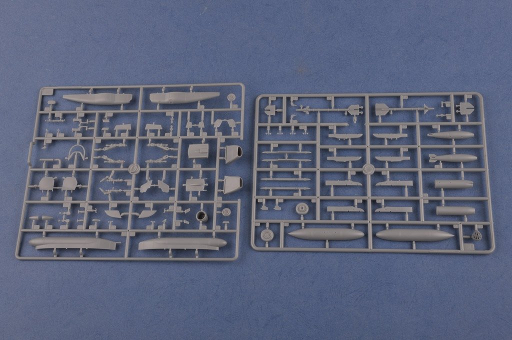 Hobby Boss 81738 RAF Red Arrows Hawk T MK.1/1A 1/48 – obrázek 5