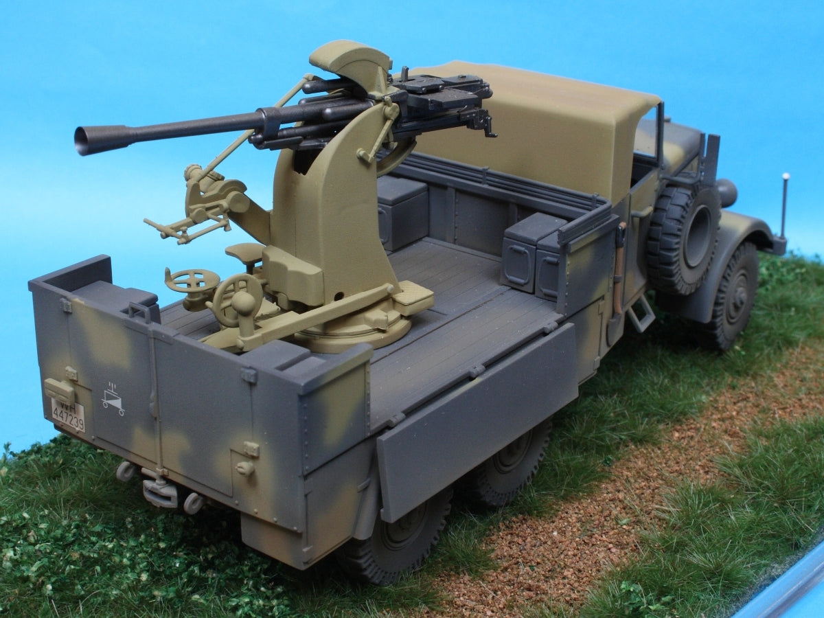 IBG 35005 Einheitsdiesel with Breda 37mm AA Gun 1/35 – image 7