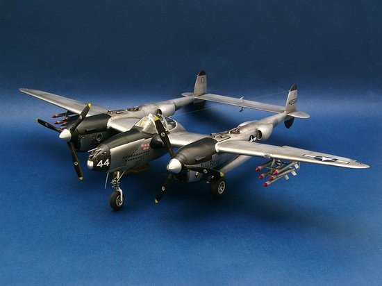 Trumpeter 02227 Lockheed P-38L-5-LO Lightning (1/32) – image 8