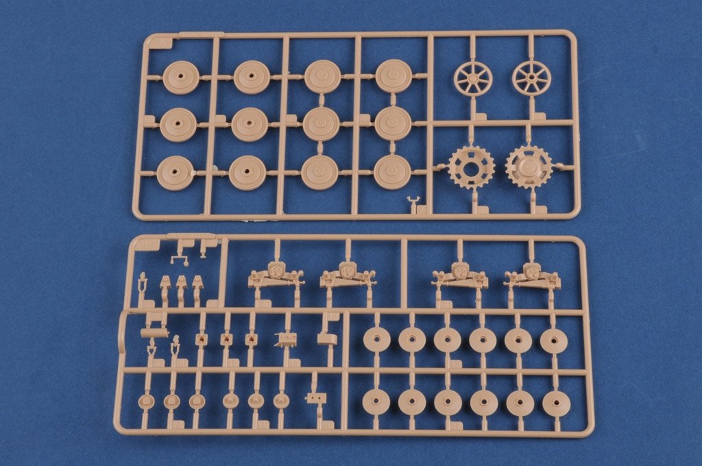 Hobby Boss 80150 German Pz.Kpfw.III/IV auf Einheitsfahrgestell 1/35 – image 8