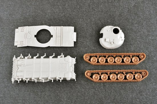 Trumpeter 07144 Russian T-80B MBT 1/72 – image 7