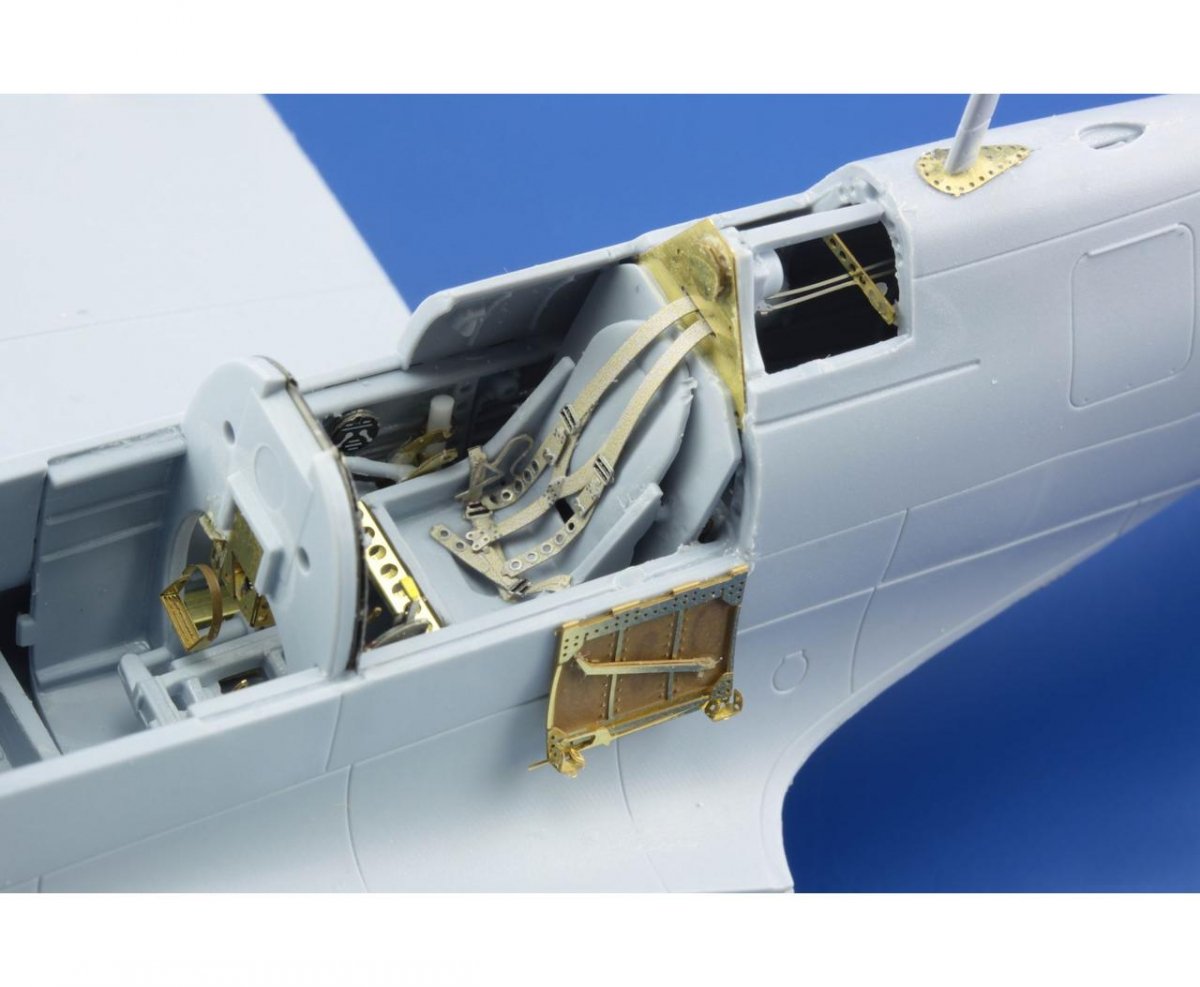 Eduard 49720 Spitfire Mk. I interior SA AIRFIX 1/48 – image 4