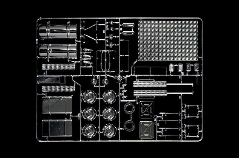 Italeri 0764 Truck Shop Accessories 1/24 – image 3