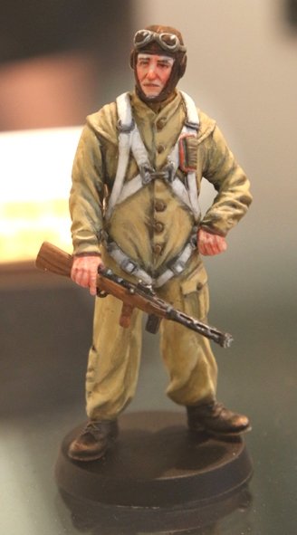 ToRo Model 35F104 September 1939 - Polish Paratrooper with PM Mors / September 1939 - Polish Paratrooper with Mors machine gun 1/35 – Bild 3