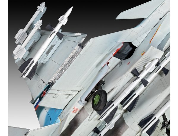 Revell 03911 Sukhoi Su-33 Navy Flanker Model Kit 1/72 – image 5