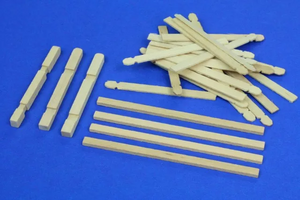 RB Model 35D04 Wooden palings (corner) 1/35 – Bild 2
