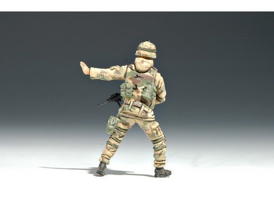 Trumpeter 00410 US101st Airborne Division Crew 1/35 – image 6
