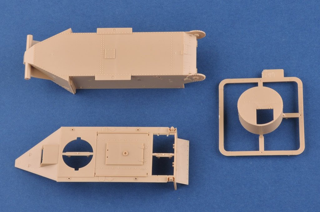 Hobby Boss 84515 Soviet BT-2 Tank (mid) 1/35 – Bild 3